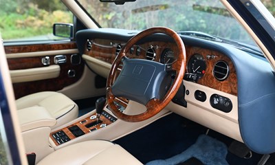 Lot 183 - 1996 Bentley Turbo R