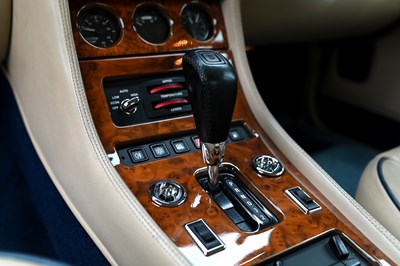 Lot 183 - 1996 Bentley Turbo R