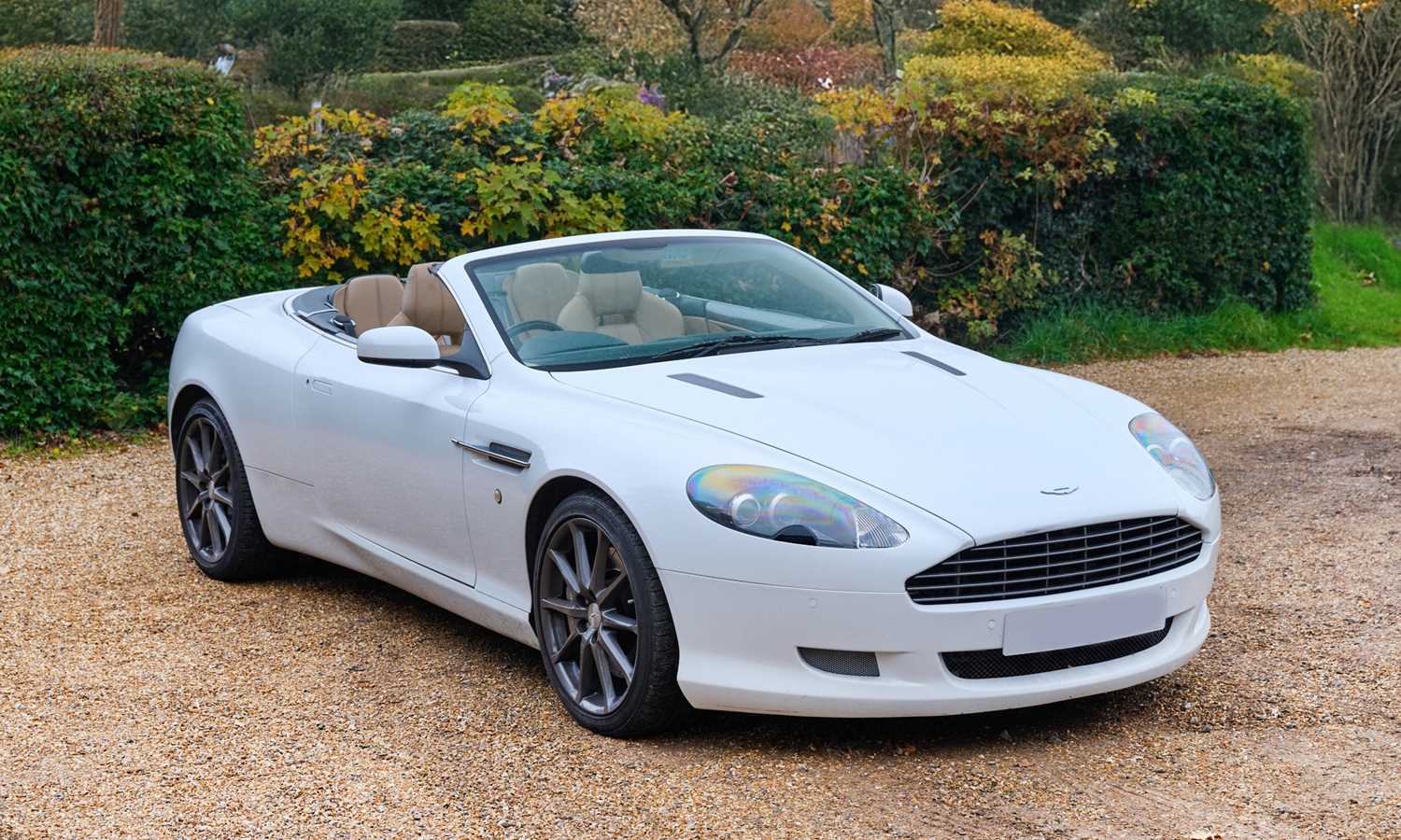 Lot 249 - 2009 Aston Martin DB9 Volante V12