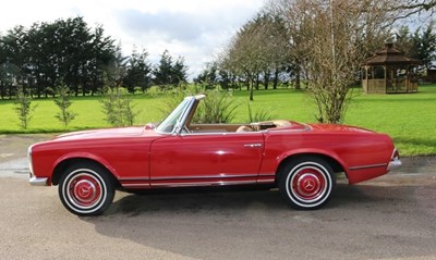 Lot 162 - 1964 Mercedes-Benz 230 SL Pagoda