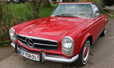 Lot 162 - 1964 Mercedes-Benz 230 SL Pagoda