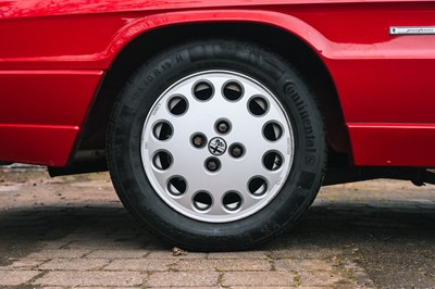 Lot 132 - 1992 Alfa Romeo Spider S4
