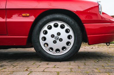 Lot 132 - 1992 Alfa Romeo Spider S4