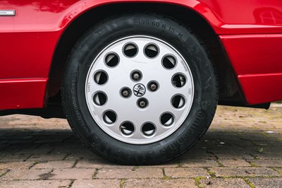 Lot 132 - 1992 Alfa Romeo Spider S4