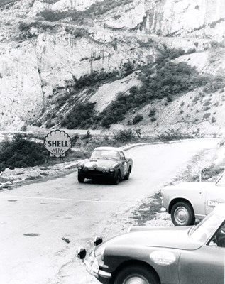 Lot 187 - 1962 Sunbeam Alpine 'Le Mans'