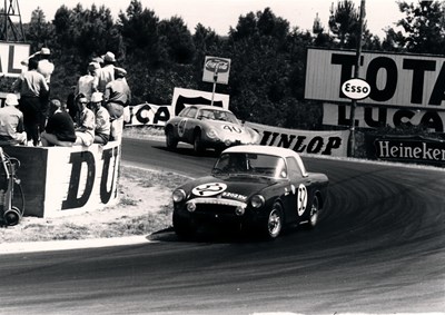 Lot 187 - 1962 Sunbeam Alpine 'Le Mans'