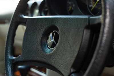 Lot 1 - 1985 Mercedes-Benz 500SL
