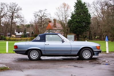 Lot 1 - 1985 Mercedes-Benz 500SL