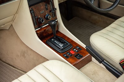 Lot 1 - 1985 Mercedes-Benz 500SL