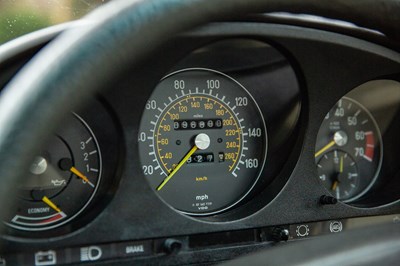 Lot 1 - 1985 Mercedes-Benz 500SL