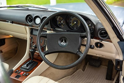 Lot 1 - 1985 Mercedes-Benz 500SL
