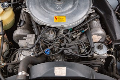 Lot 1 - 1985 Mercedes-Benz 500SL