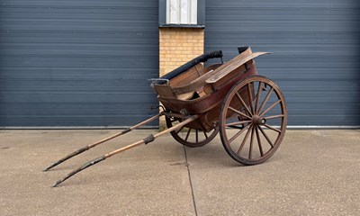 Lot 25 - Governess style horse cart *WITHDRAWN*