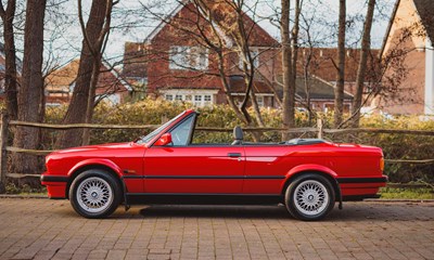 Lot 172 - 1993 BMW 318i Lux Convertible