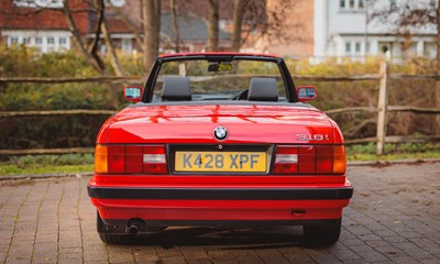 Lot 172 - 1993 BMW 318i Lux Convertible