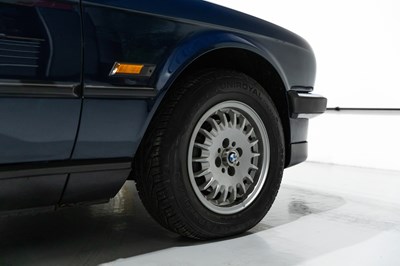 Lot 120 - 1989 BMW 320i Convertible