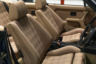 Lot 120 - 1989 BMW 320i Convertible