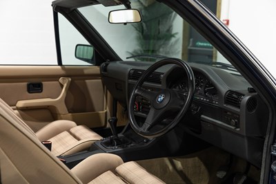 Lot 120 - 1989 BMW 320i Convertible