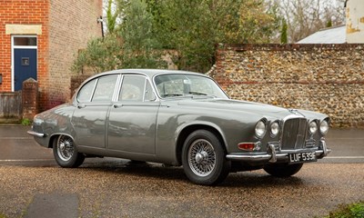Lot 122 - 1968 Jaguar 420