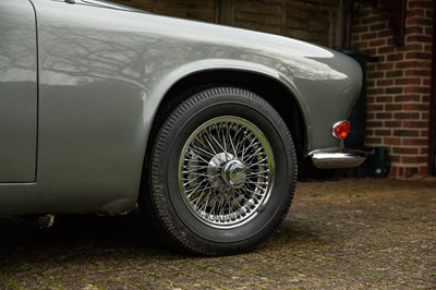 Lot 122 - 1968 Jaguar 420