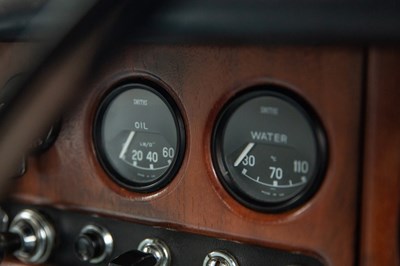 Lot 122 - 1968 Jaguar 420
