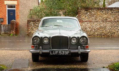Lot 122 - 1968 Jaguar 420