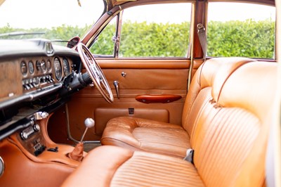 Lot 285 - 1968 Jaguar 420