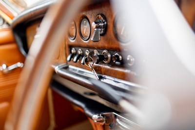 Lot 285 - 1968 Jaguar 420
