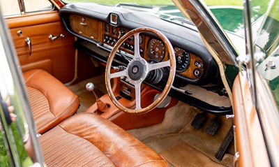 Lot 285 - 1968 Jaguar 420