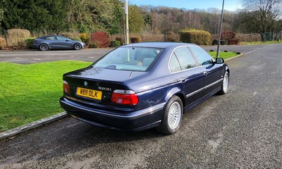 Lot 10 - 2000 BMW 523i SE