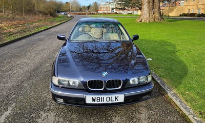 Lot 10 - 2000 BMW 523i SE