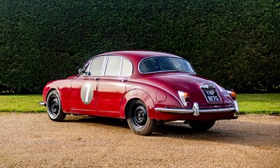 Lot 173 - 1968 Daimler 250 V8