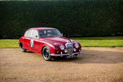 Lot 173 - 1968 Daimler 250 V8
