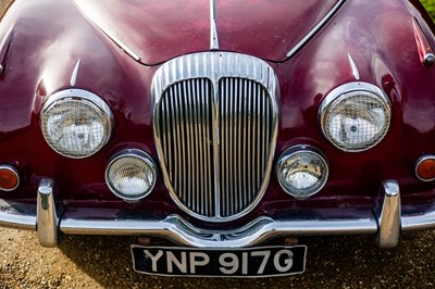Lot 173 - 1968 Daimler 250 V8