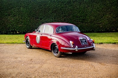 Lot 173 - 1968 Daimler 250 V8