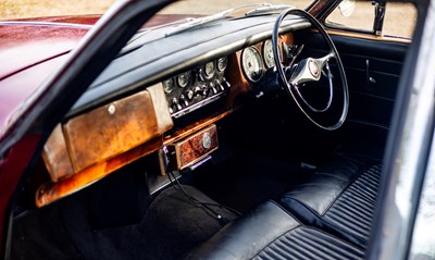 Lot 173 - 1968 Daimler 250 V8