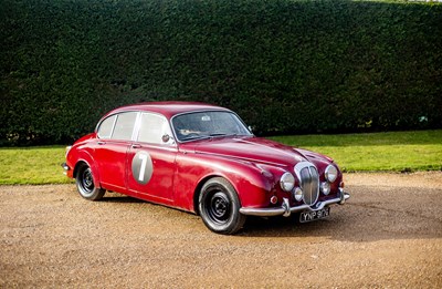 Lot 173 - 1968 Daimler 250 V8