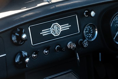Lot 175 - 1968 MGC Roadster