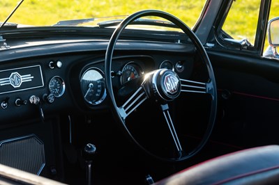 Lot 175 - 1968 MGC Roadster