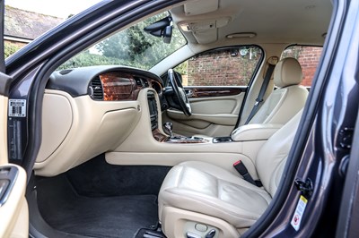 Lot 268 - 2008 Jaguar XJR 4.2 Supercharged