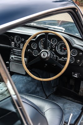 Lot 218 - 1967 Aston Martin DB6