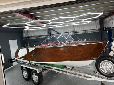 Lot 141 - 1972 Boesch 510 Ski Boat