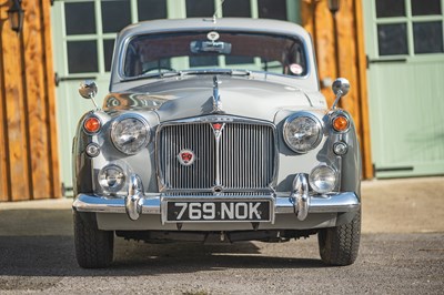 Lot 115 - 1963 Rover P4 110