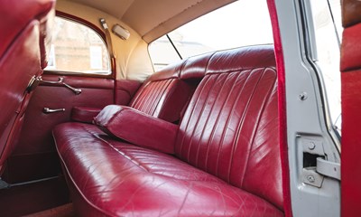 Lot 115 - 1963 Rover P4 110