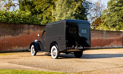 Lot 230 - 1954 Ford Pilot V8 Van