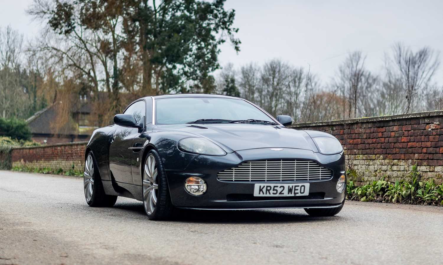 Lot 219 - 2003 Aston Martin Vanquish 2+2 Coupé to S-Specification