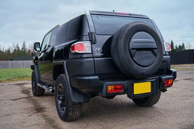 Lot 129 - 2013 Toyota FJ Cruiser
