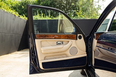 Lot 134 - 2004 Bentley Arnage Red Label Mulliner