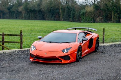 Lot 221 - 2013 Lamborghini Aventador