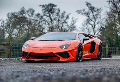Lot 221 - 2013 Lamborghini Aventador